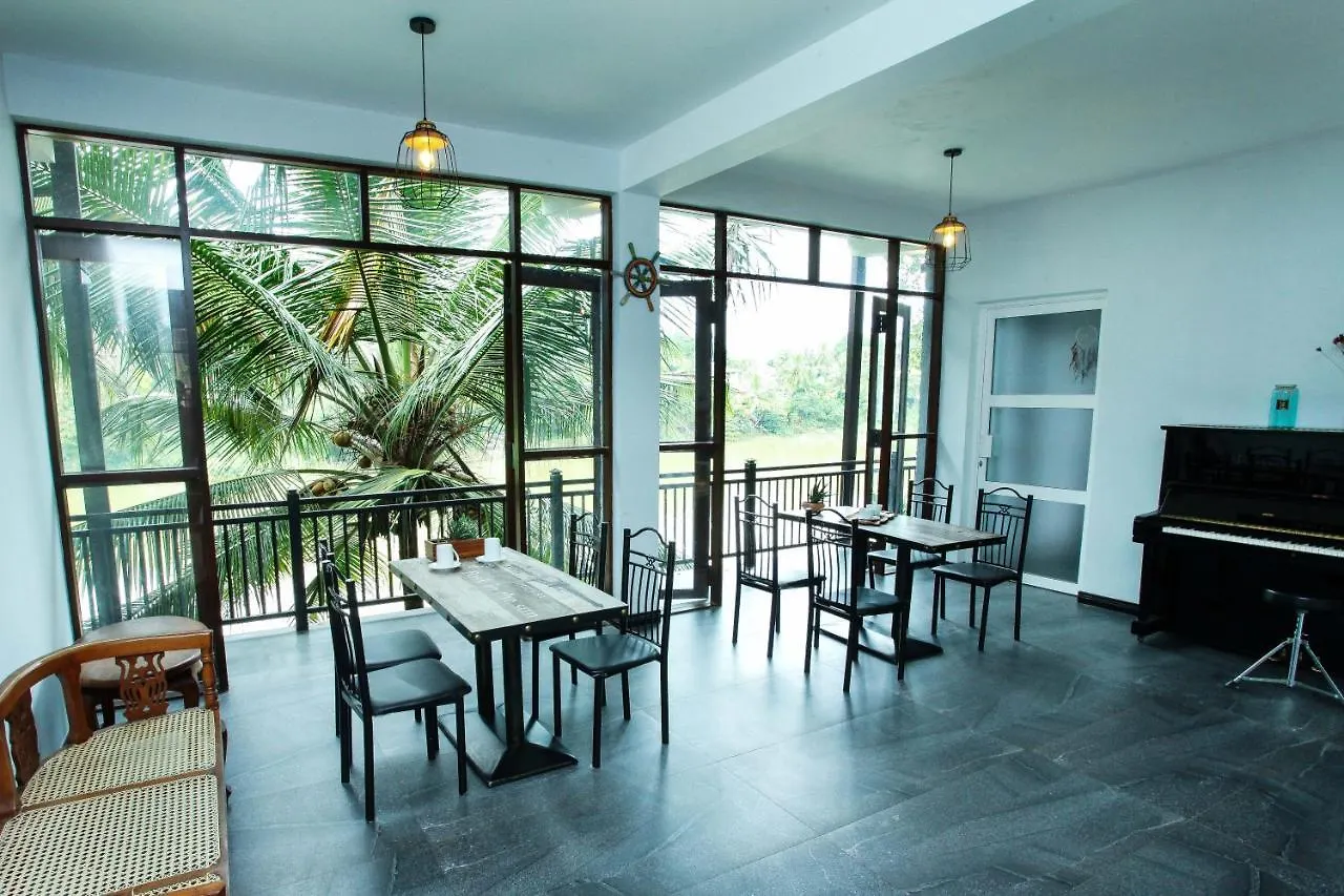 Amanzi Residence Κάντι Πανσιόν