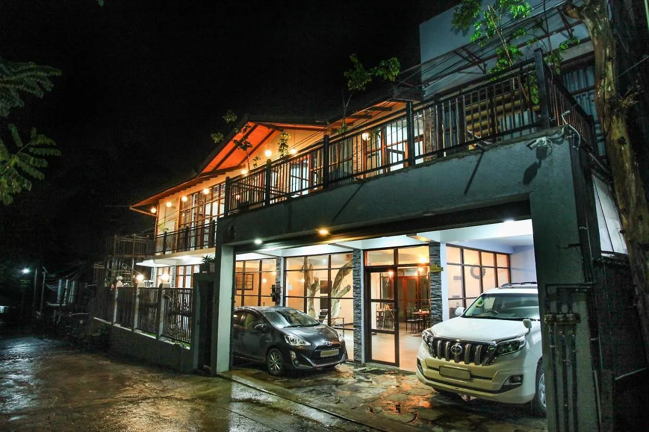 Πανσιόν Amanzi Residence Κάντι